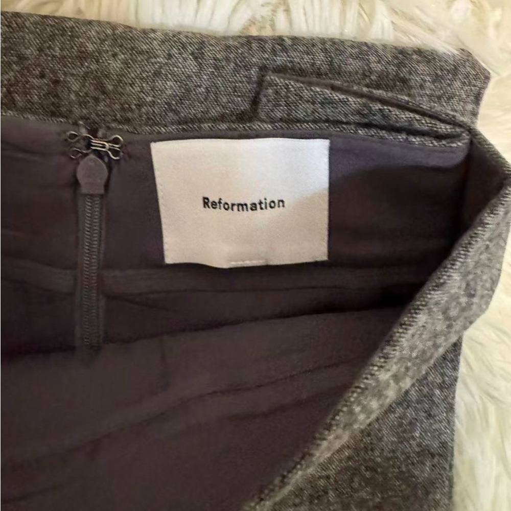 Reformation Lydia Skirt Charcoal Wool - Picture 6 of 6
